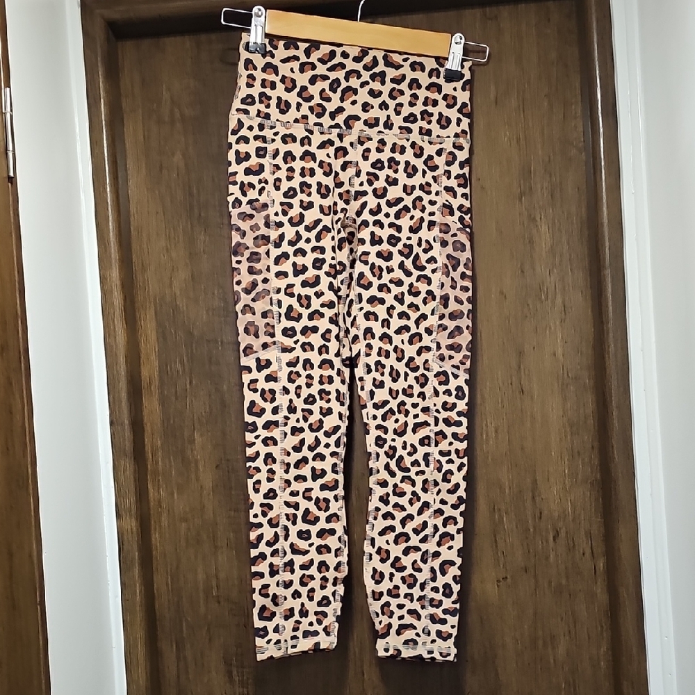 Fabletics - Leopard print capri leggings womens size XXS